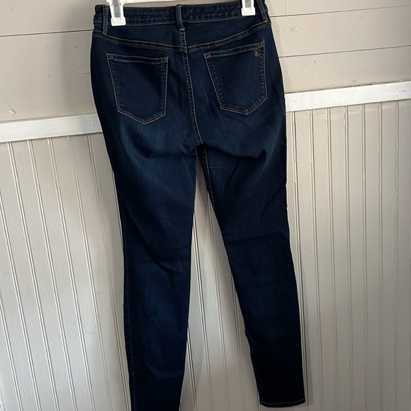 NWOT Jessica Simpson kiss me super skinny jeans - Picture 3 of 3